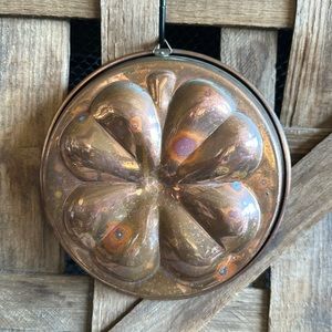 Vintage Copper Clover Mold (49)